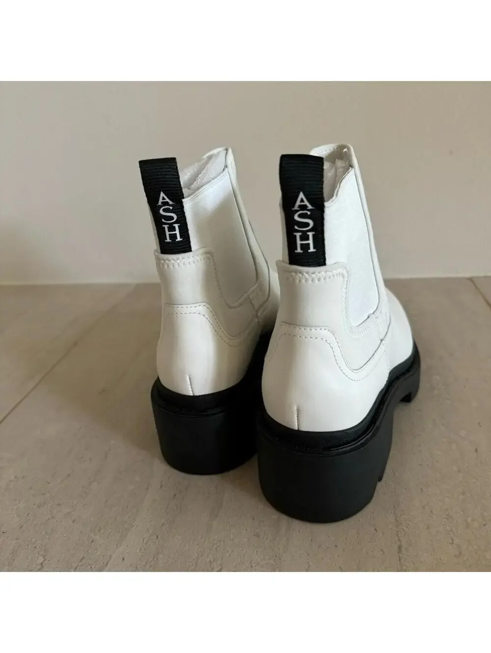Ash Metro | Moto Ankle Leather Women's White Chelsea Boots Size 39 | 8.5